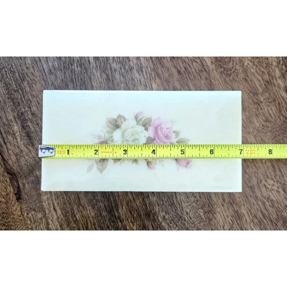 VTG Genuine Alabaster Trinket/Jewelry Box w/Flower Motif - Hand Carved In Italy